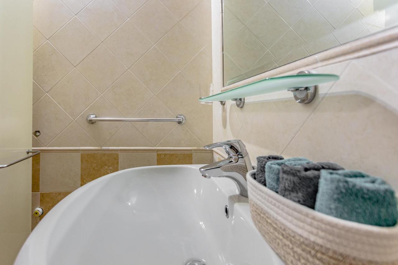 Leonardo Apartamento Cagliari Exterior foto